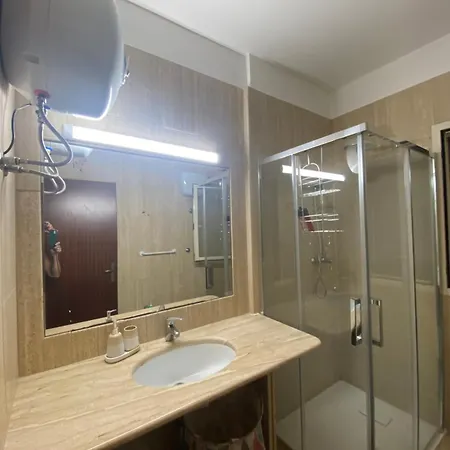Botrus Divin Casa * Brindisi